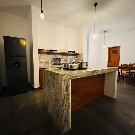 Suite Golden Beach Puerto Villamil Buitenkant foto