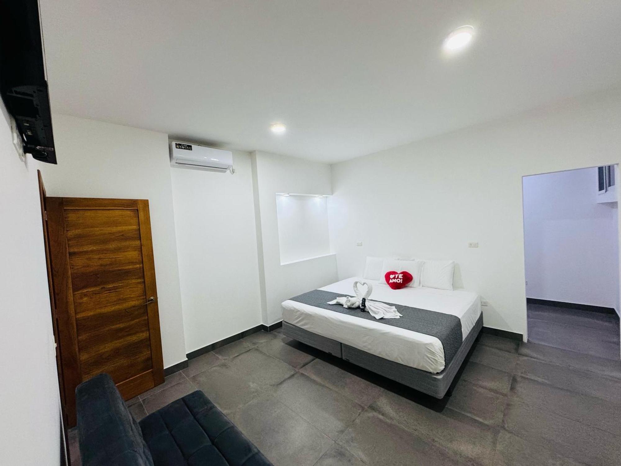 Suite Golden Beach Puerto Villamil Buitenkant foto