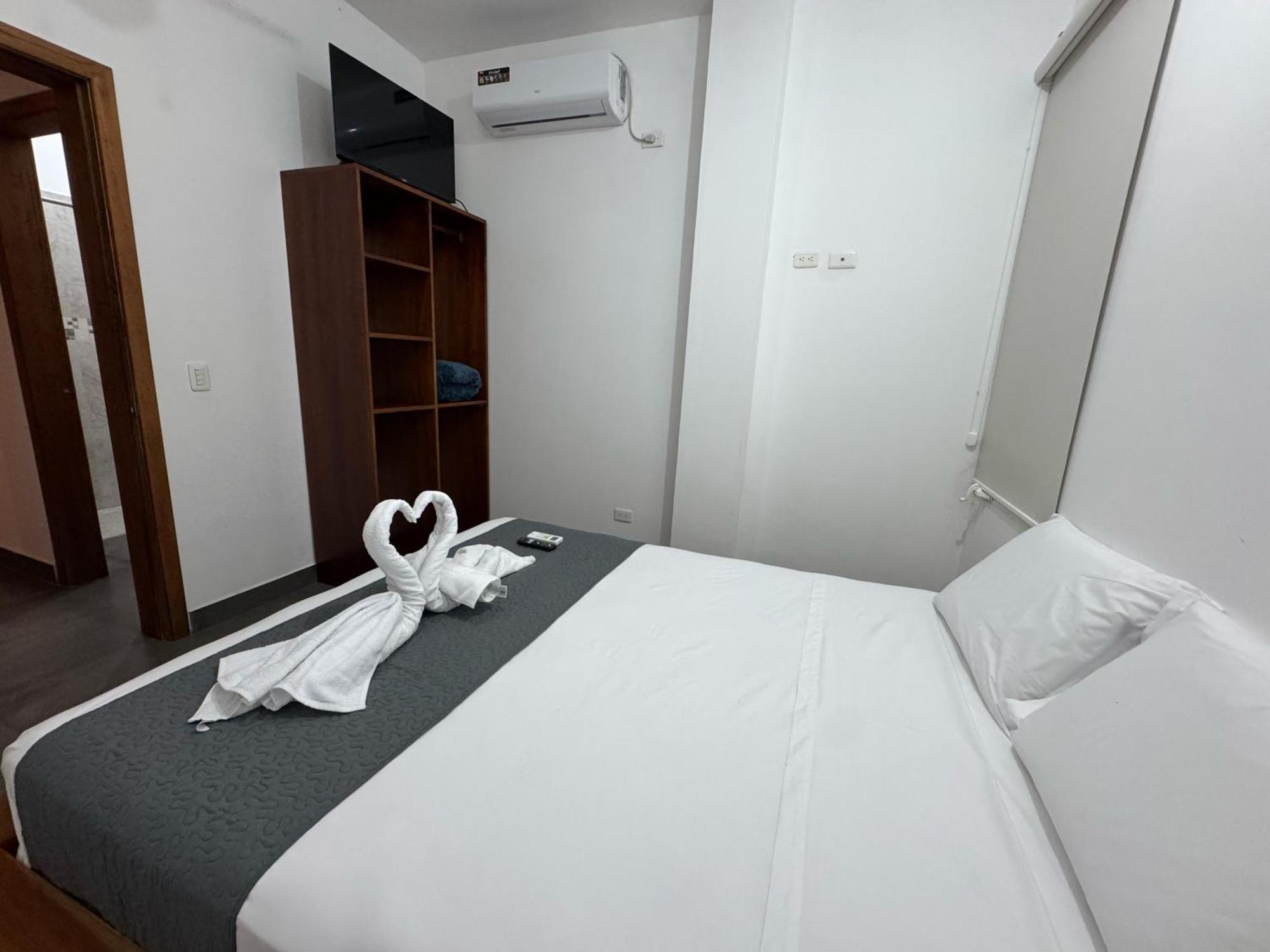 Suite Golden Beach Puerto Villamil Buitenkant foto